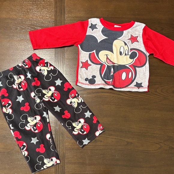 Bundle of toddler boy pajamas 3T - Picture 6 of 8